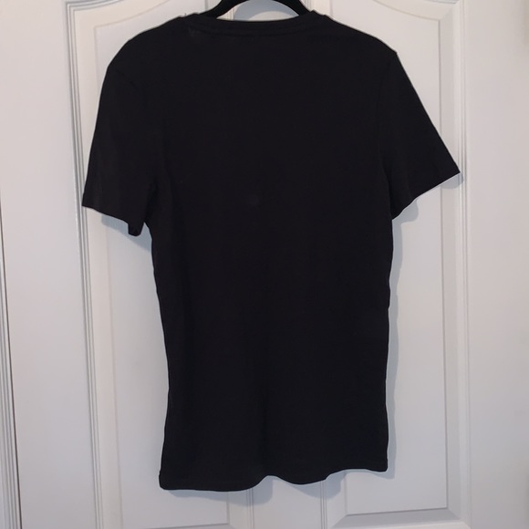 Guess Tropical Black Logo Tee shirt New with Tags size XS - Picture 4 of 4